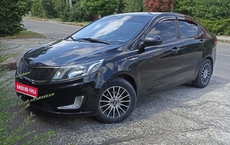 KIA Rio III рестайлинг, 2012 год, 720 000 рублей, 1 фотография