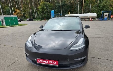Tesla Model 3 I, 2019 год, 2 300 000 рублей, 1 фотография