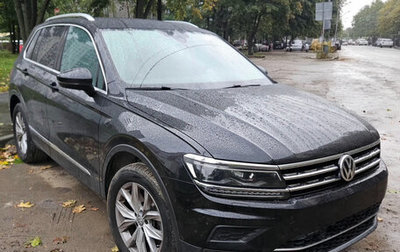 Volkswagen Tiguan II, 2019 год, 2 900 000 рублей, 1 фотография