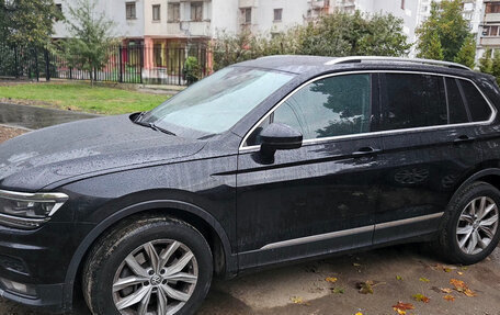 Volkswagen Tiguan II, 2019 год, 2 900 000 рублей, 3 фотография