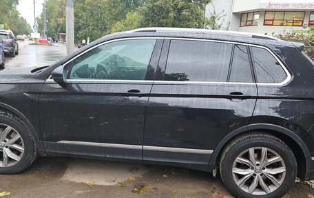 Volkswagen Tiguan II, 2019 год, 2 900 000 рублей, 4 фотография
