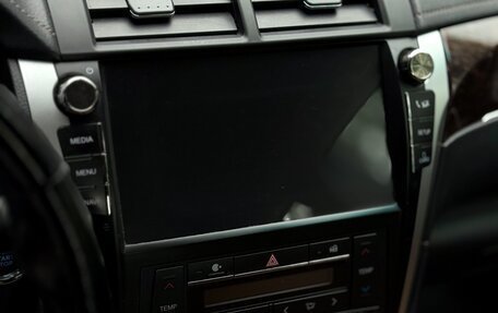 Toyota Camry, 2016 год, 2 200 000 рублей, 13 фотография
