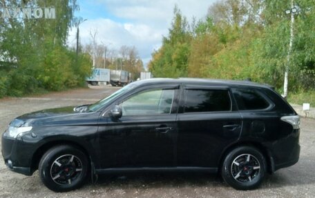 Mitsubishi Outlander III рестайлинг 3, 2012 год, 1 050 000 рублей, 4 фотография