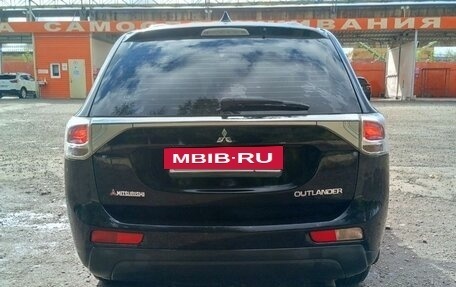 Mitsubishi Outlander III рестайлинг 3, 2012 год, 1 050 000 рублей, 5 фотография