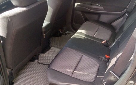 Mitsubishi Outlander III рестайлинг 3, 2012 год, 1 050 000 рублей, 9 фотография