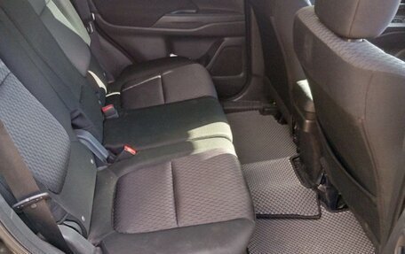 Mitsubishi Outlander III рестайлинг 3, 2012 год, 1 050 000 рублей, 12 фотография