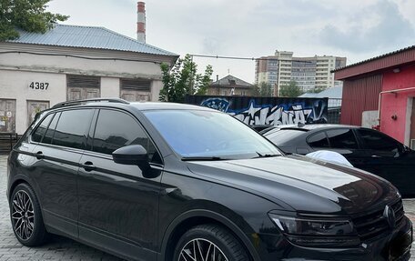 Volkswagen Tiguan II, 2018 год, 2 890 000 рублей, 2 фотография