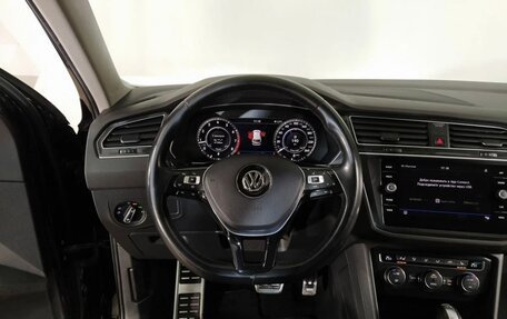 Volkswagen Tiguan II, 2018 год, 2 890 000 рублей, 14 фотография