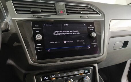 Volkswagen Tiguan II, 2018 год, 2 890 000 рублей, 16 фотография