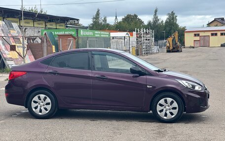 Hyundai Solaris II рестайлинг, 2011 год, 555 000 рублей, 3 фотография