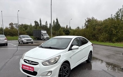 Hyundai Solaris II рестайлинг, 2012 год, 1 фотография