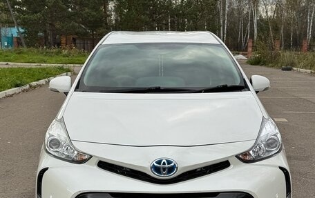 Toyota Prius Alpha I (ZVW40/41), 2017 год, 1 810 000 рублей, 5 фотография
