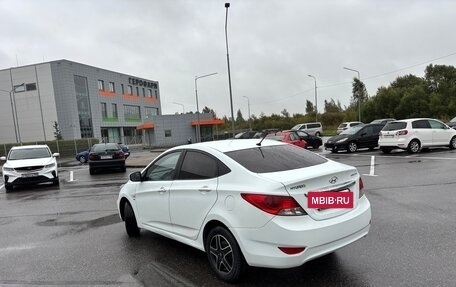 Hyundai Solaris II рестайлинг, 2012 год, 7 фотография
