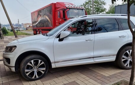 Volkswagen Touareg III, 2015 год, 4 100 000 рублей, 3 фотография