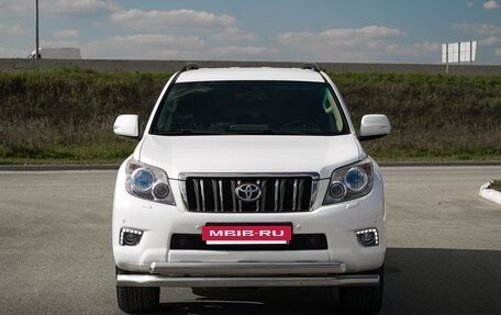 Toyota Land Cruiser Prado 150 рестайлинг 2, 2010 год, 3 000 000 рублей, 6 фотография