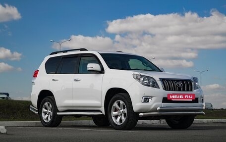 Toyota Land Cruiser Prado 150 рестайлинг 2, 2010 год, 3 000 000 рублей, 9 фотография
