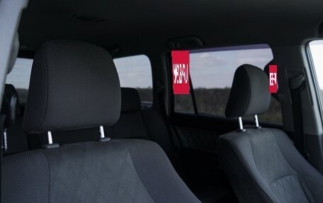 Toyota Land Cruiser Prado 150 рестайлинг 2, 2010 год, 3 000 000 рублей, 33 фотография