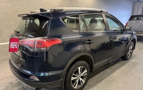 Toyota RAV4, 2019 год, 2 100 000 рублей, 4 фотография