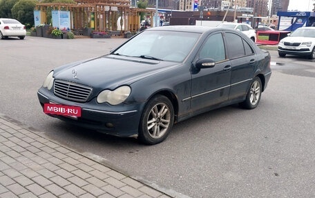 Mercedes-Benz C-Класс, 2002 год, 245 000 рублей, 4 фотография