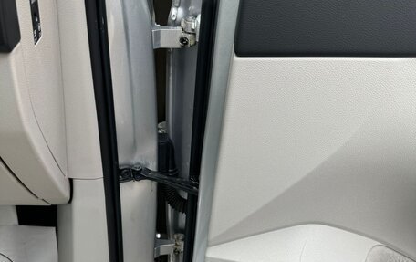 Volkswagen Tiguan II, 2018 год, 2 500 000 рублей, 10 фотография