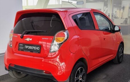 Chevrolet Spark III, 2011 год, 720 000 рублей, 6 фотография