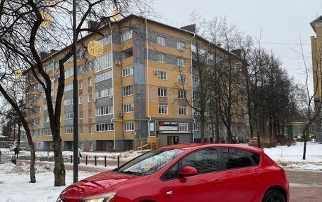 Opel Astra J, 2012 год, 700 000 рублей, 1 фотография