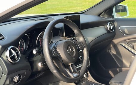 Mercedes-Benz GLA, 2019 год, 3 050 000 рублей, 12 фотография