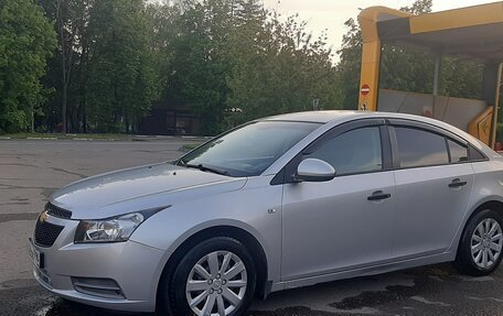 Chevrolet Cruze II, 2012 год, 680 000 рублей, 2 фотография