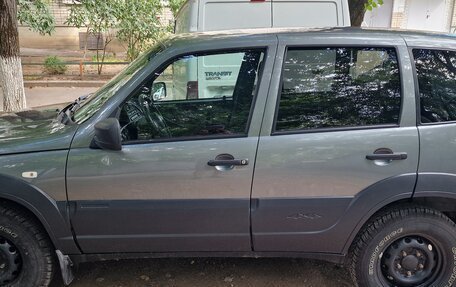 Chevrolet Niva I рестайлинг, 2019 год, 675 000 рублей, 4 фотография