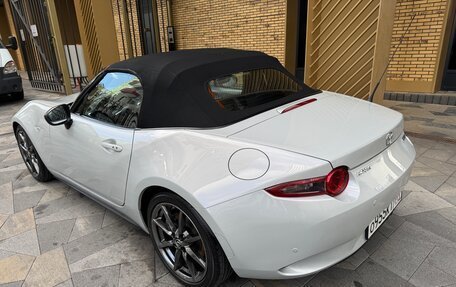 Mazda MX-5, 2019 год, 3 300 000 рублей, 24 фотография