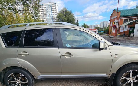 Mitsubishi Outlander III рестайлинг 3, 2008 год, 900 000 рублей, 2 фотография