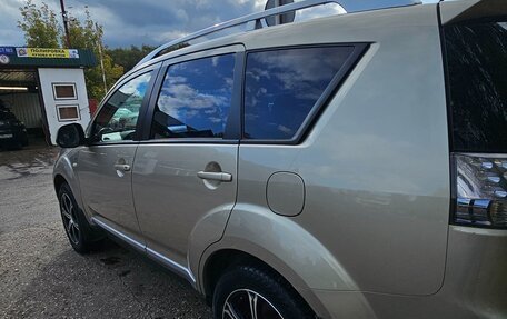 Mitsubishi Outlander III рестайлинг 3, 2008 год, 900 000 рублей, 17 фотография