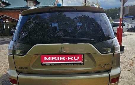 Mitsubishi Outlander III рестайлинг 3, 2008 год, 900 000 рублей, 16 фотография