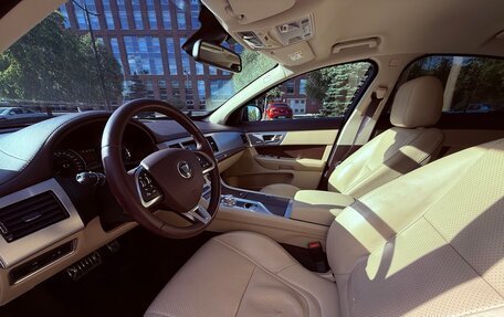 Jaguar XF I рестайлинг, 2013 год, 2 300 000 рублей, 8 фотография