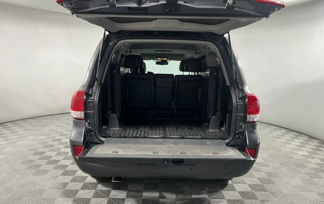 Toyota Land Cruiser 200, 2011 год, 2 999 000 рублей, 8 фотография