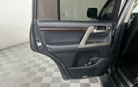 Toyota Land Cruiser 200, 2011 год, 2 999 000 рублей, 10 фотография