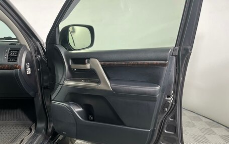 Toyota Land Cruiser 200, 2011 год, 2 999 000 рублей, 20 фотография