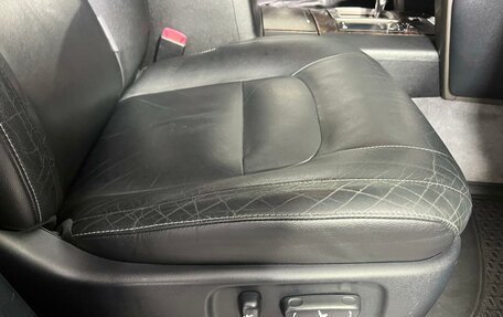 Toyota Land Cruiser 200, 2011 год, 2 999 000 рублей, 21 фотография