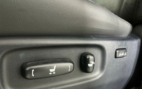 Toyota Land Cruiser 200, 2011 год, 2 999 000 рублей, 30 фотография