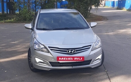 Hyundai Solaris II рестайлинг, 2016 год, 685 000 рублей, 3 фотография