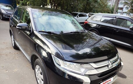 Mitsubishi Outlander III рестайлинг 3, 2015 год, 1 600 000 рублей, 5 фотография
