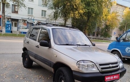 Chevrolet Niva I рестайлинг, 2006 год, 285 000 рублей, 1 фотография