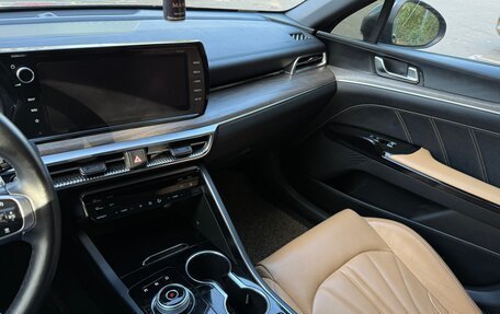 KIA K5, 2020 год, 2 700 000 рублей, 26 фотография