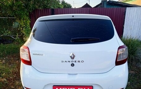 Renault Sandero II рестайлинг, 2018 год, 650 000 рублей, 1 фотография