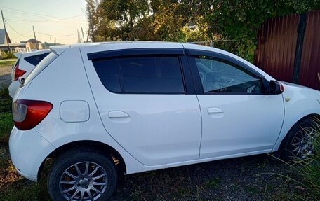 Renault Sandero II рестайлинг, 2018 год, 650 000 рублей, 2 фотография