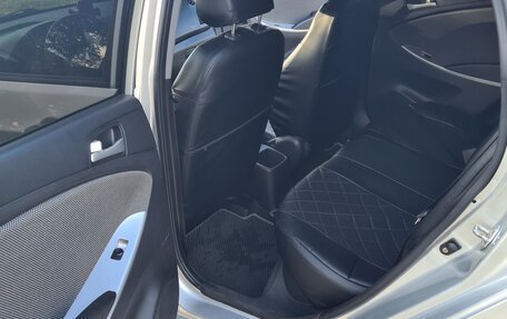 Hyundai Solaris II рестайлинг, 2011 год, 590 000 рублей, 7 фотография