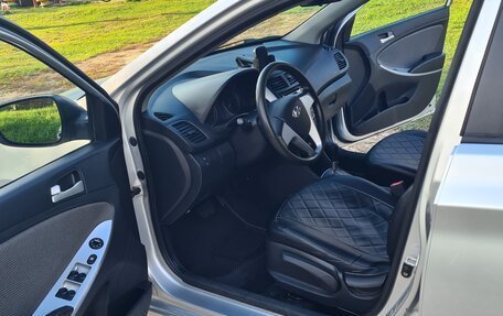 Hyundai Solaris II рестайлинг, 2011 год, 590 000 рублей, 8 фотография