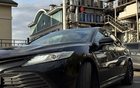 Toyota Camry, 2021 год, 2 530 000 рублей, 1 фотография