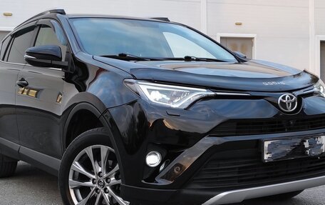 Toyota RAV4, 2016 год, 2 650 000 рублей, 2 фотография