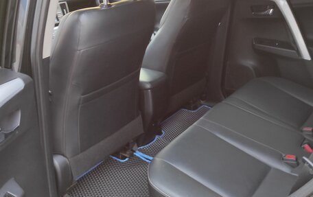Toyota RAV4, 2016 год, 2 650 000 рублей, 10 фотография